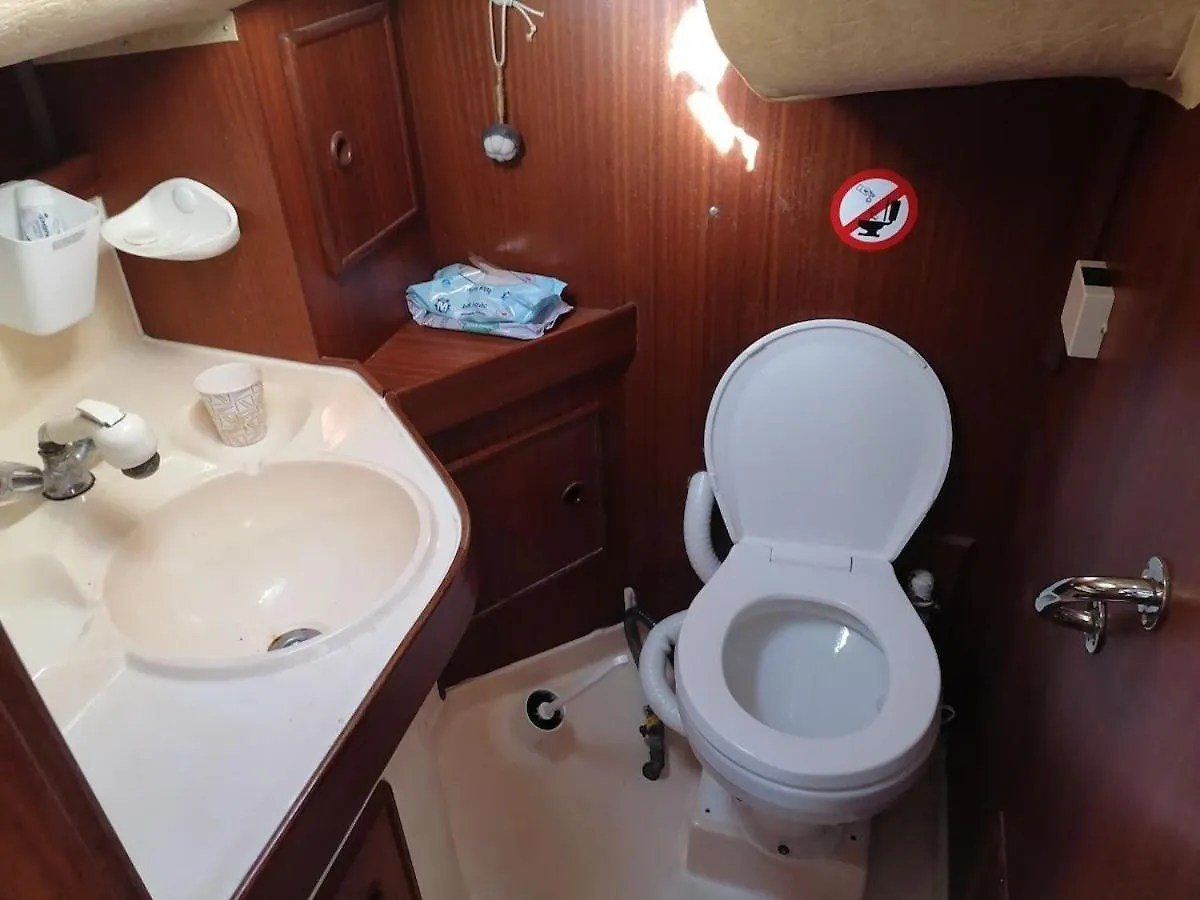2-Cottage Yacht With 2 Showers Datca